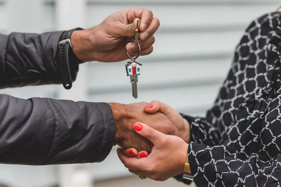 IMT na Compra de Casa: Com Crédito Habitação vs a Pronto