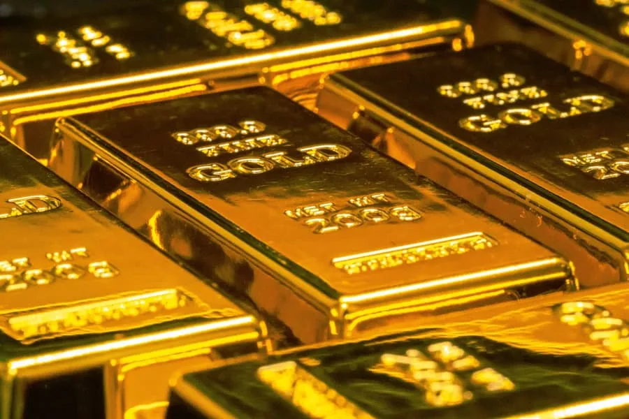 Ouro desvaloriza 4% em 2026: Goldman Sachs corta projeções e investidores reavaliam ativos de refúgio